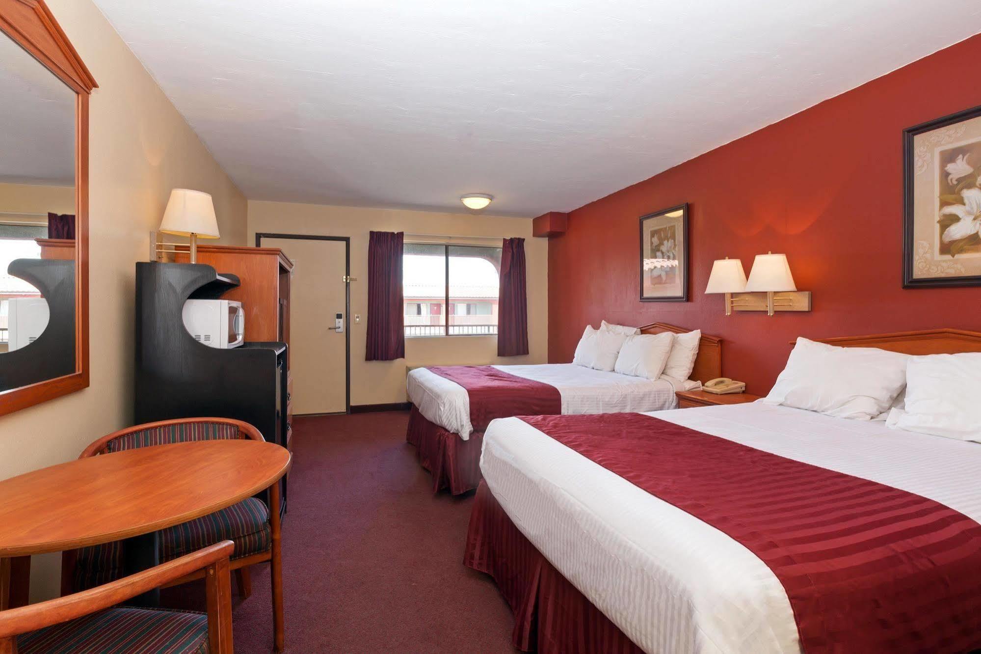 America's Best Value Inn&Suites Bakersfield Central Exterior foto